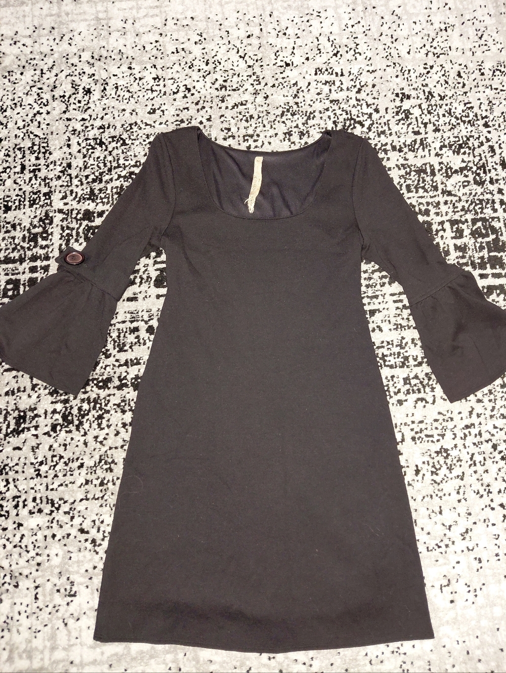 Bailey 44 Bell Sleeve "Revolver" Crepe Sheath Dress | NWOT | Black | Size Medium - Picture 5 of 13